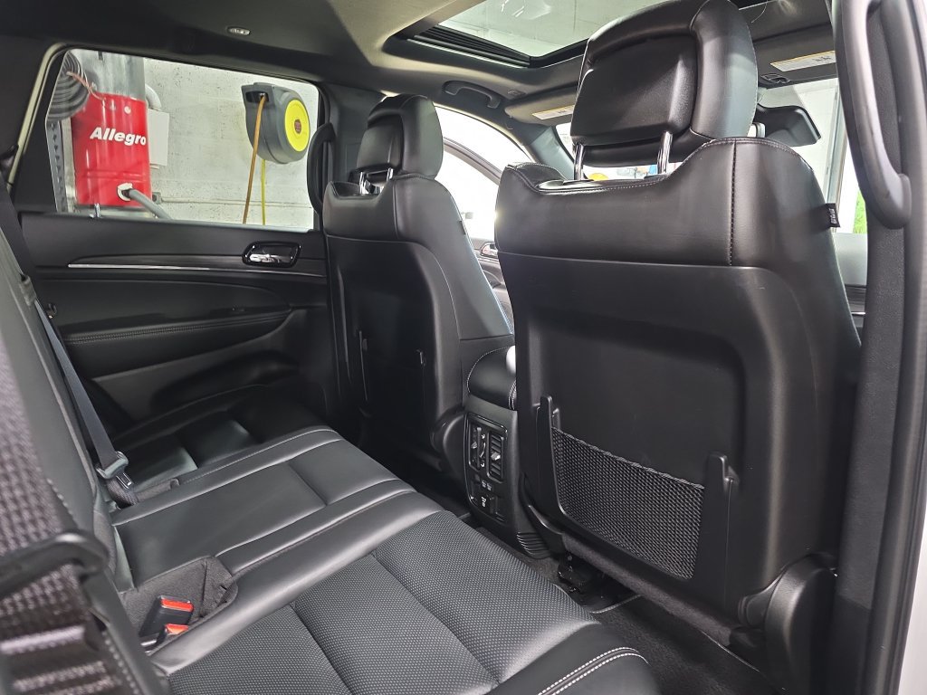 Used 2021 Jeep Grand Cherokee Limited w/ Quick Order Package 28K 80th AWD/4WD image 11