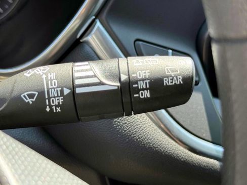 Used 2021 Chevrolet Blazer LT image 23