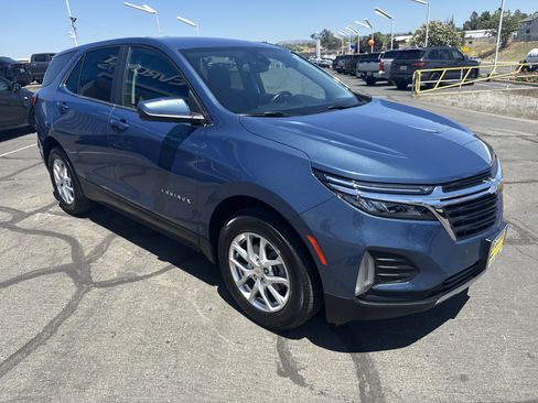 Used 2024 Chevrolet Equinox LT FWD image 7