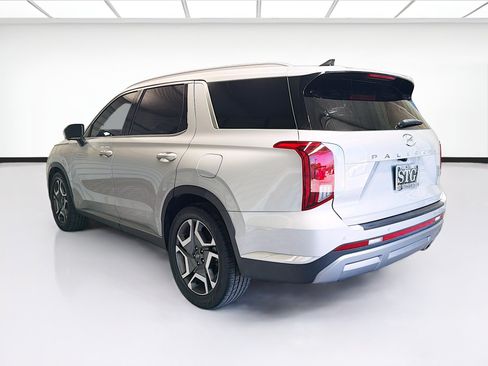 Used 2023 Hyundai Palisade Limited w/ Cargo Package FWD image 6