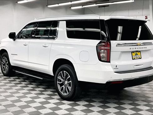 Used 2024 Chevrolet Suburban LS AWD/4WD image 2