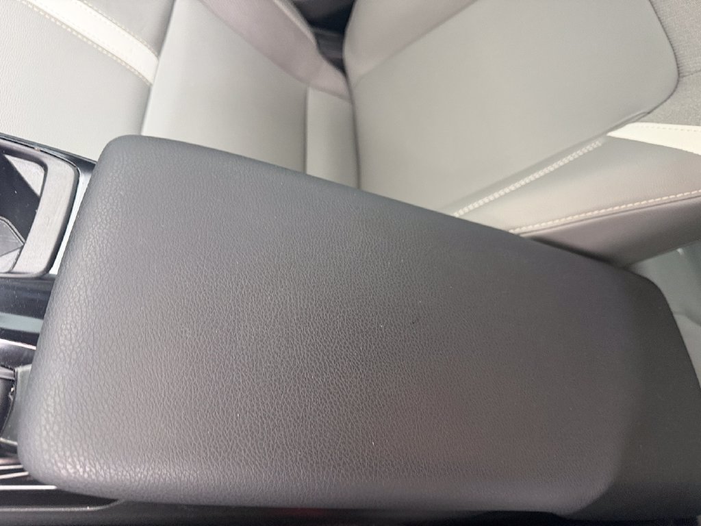 Used 2025 Toyota Camry SE FWD image 18