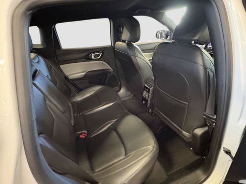 Used 2024 Jeep Compass Limited AWD/4WD image 18