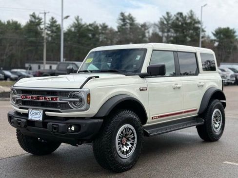 New 2026 Ford Bronco Outer Banks image 11