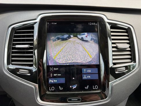 Used 2022 Volvo XC90 T6 Momentum w/ Advanced Package AWD/4WD image 10
