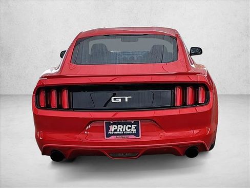 Used 2017 Ford Mustang GT image 4