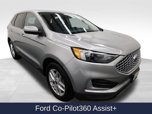 Used 2023 Ford Edge SEL image 2