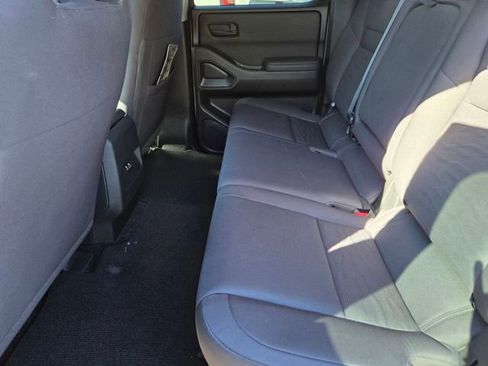 Used 2022 Nissan Frontier S w/ Technology Package image 11