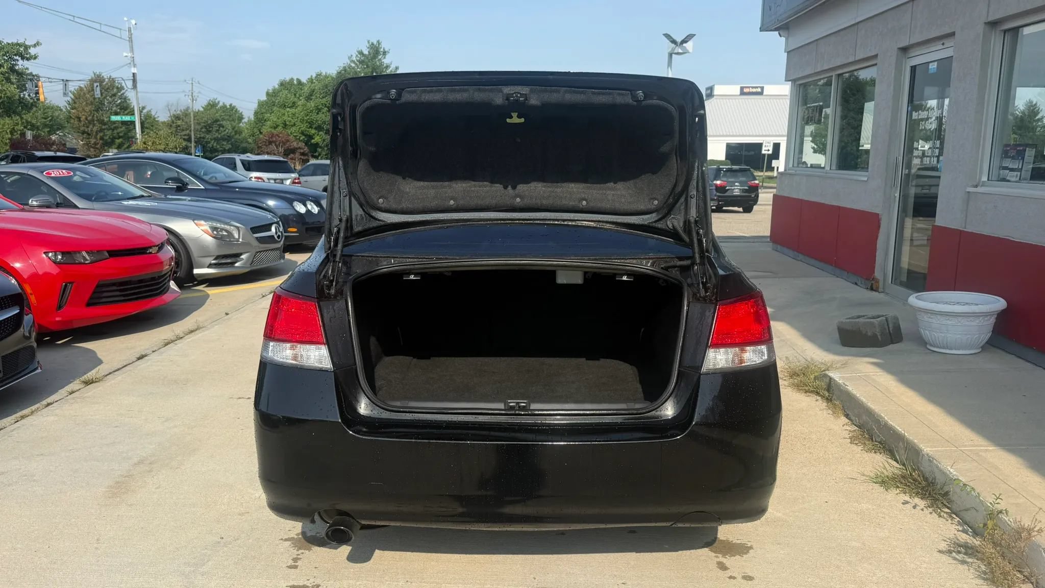Used 2013 Subaru Legacy 2.5i Premium w/ All-Weather Pkg AWD/4WD image 18