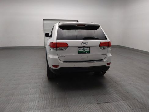 Used 2018 Jeep Grand Cherokee Limited AWD/4WD image 6
