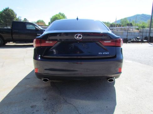 Used 2014 Lexus IS 250 RWD image 6