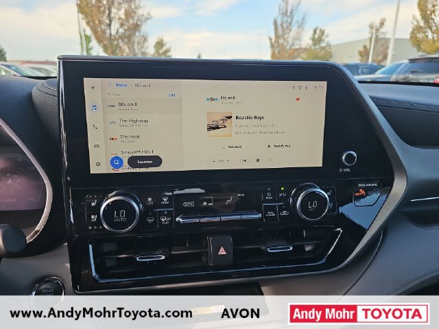 Used 2023 Toyota Highlander Limited FWD image 14