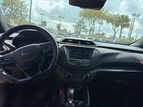 Used 2022 Chevrolet TrailBlazer RS image 8