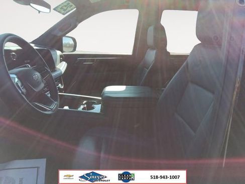 Used 2025 Chevrolet Tahoe LT AWD/4WD image 10