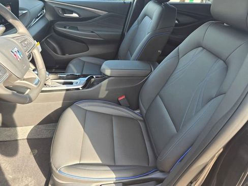New 2026 Buick Envista Sport Touring image 17