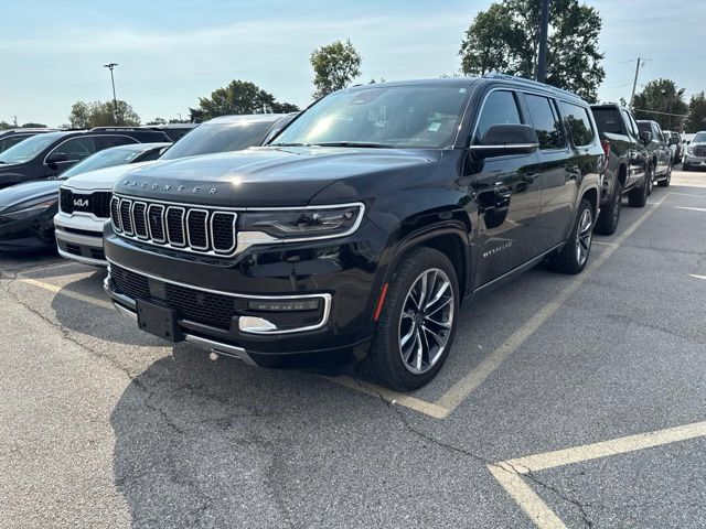 Used 2023 Jeep Wagoneer L Series III w/ Premium Group I AWD/4WD image 1