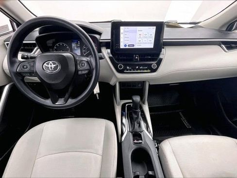 Used 2024 Toyota Corolla Cross L FWD image 15