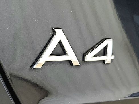 Used 2018 Audi A4 2.0T Ultra Premium w/ Convenience Package image 36