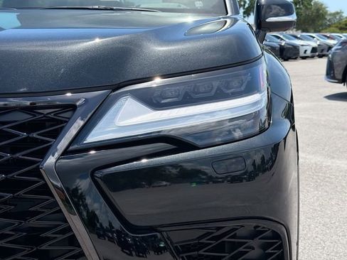 New 2026 Lexus LX 700h F Sport AWD/4WD image 9