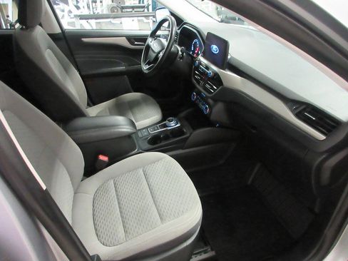 Used 2022 Ford Escape SE w/ Convenience Package AWD/4WD image 8