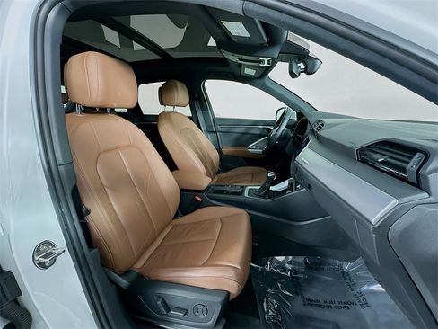 Used 2020 Audi Q3 2.0T Premium Plus w/ Premium Plus Package image 27