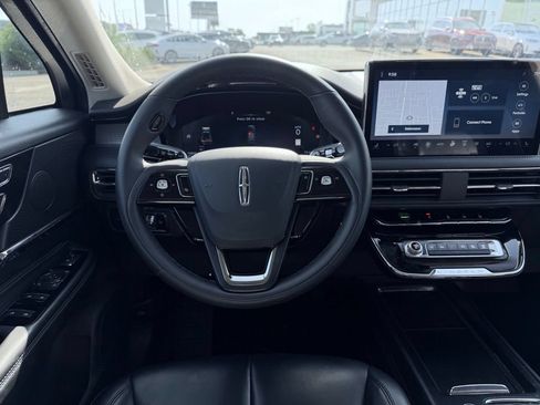 Certified 2024 Lincoln Corsair AWD image 26