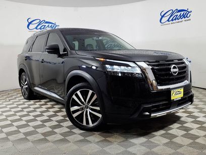 Used 2024 Nissan Pathfinder Platinum w/ Cargo Package