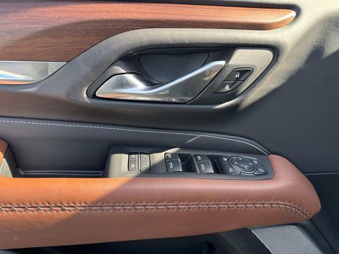 Used 2023 GMC Yukon XL Denali Ultimate image 20