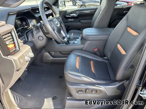 Used 2023 GMC Sierra 1500 AT4 w/ AT4 Premium Package image 11