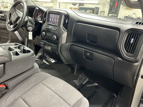 Used 2020 Chevrolet Silverado 1500 Custom Trail Boss w/ Custom Convenience Package AWD/4WD image 27