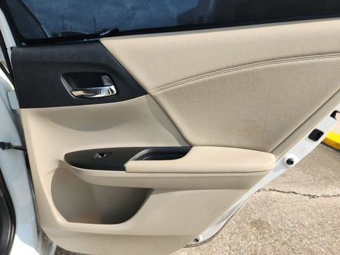 Used 2014 Honda Accord EX-L image 19