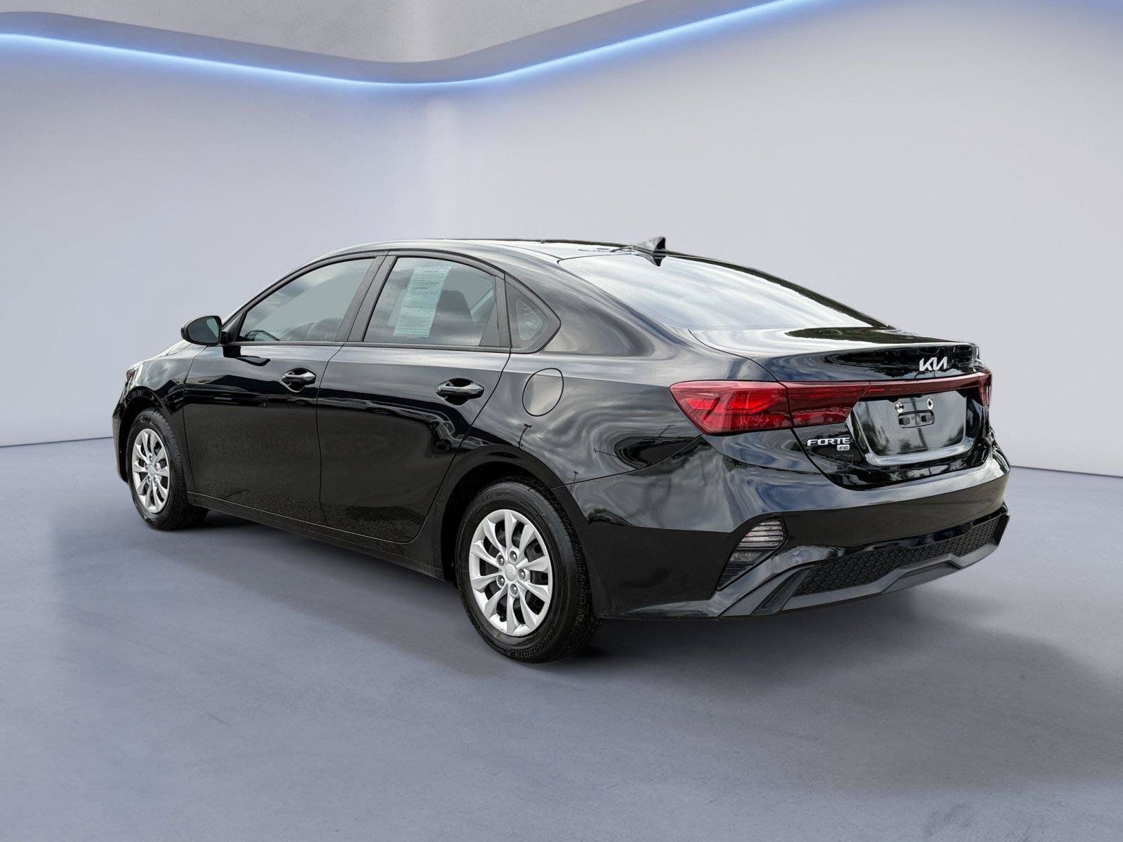 Used 2022 Kia Forte Sedan FWD image 5