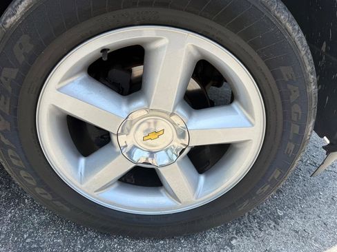 Used 2009 Chevrolet Silverado 1500 LT w/ All Star Package AWD/4WD image 13