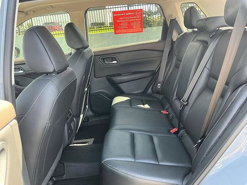 Certified 2023 Nissan Rogue SL image 23