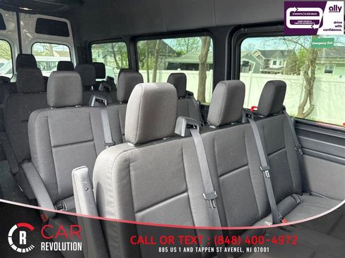 Used 2025 Mercedes-Benz Sprinter 2500 image 7