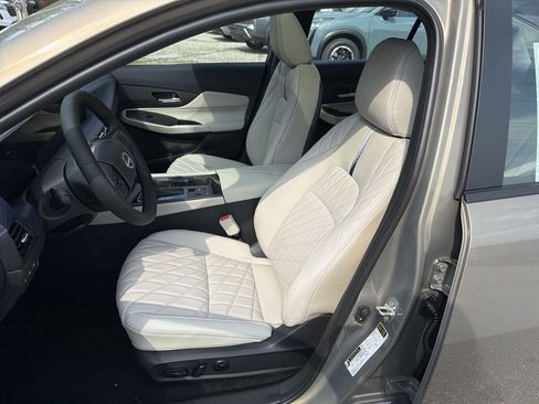 New 2026 Nissan Sentra SL w/ Floor Mat Package FWD image 19