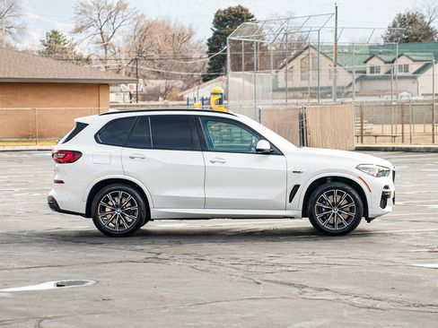 Used 2022 BMW X5 xDrive45e w/ M Sport Package image 4