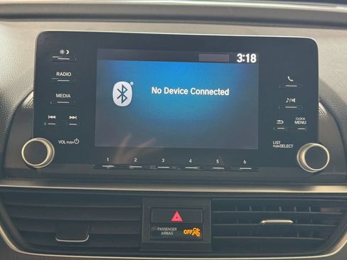 Used 2018 Honda Accord LX image 19