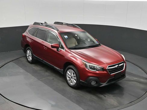 Used 2018 Subaru Outback 2.5i Premium image 10
