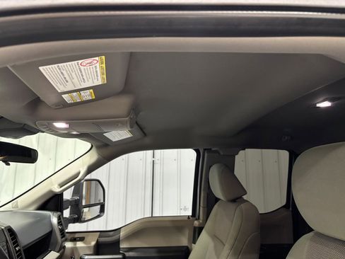 Used 2022 Ford F250 XL w/ Power Equipment Group image 15