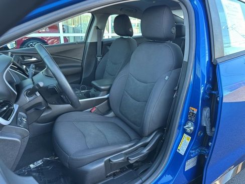 Used 2017 Chevrolet Volt LT w/ Comfort Package image 10