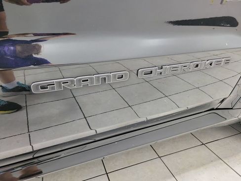 Certified 2021 Jeep Grand Cherokee High Altitude AWD/4WD image 23