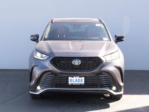 Used 2022 Toyota Highlander XSE image 22
