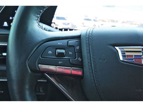 Certified 2024 Cadillac Escalade Sport Platinum w/ LPO, ONYX Package image 16