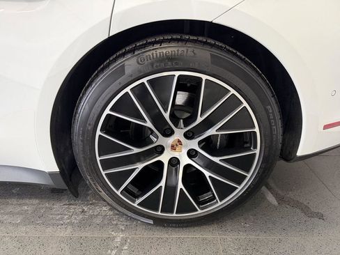 Certified 2025 Porsche Taycan RWD image 11