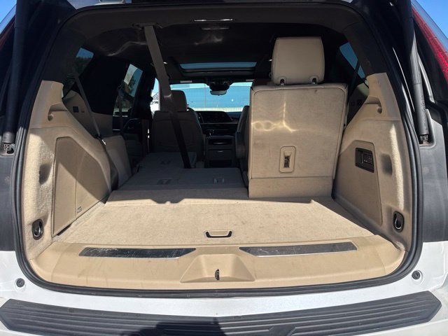 Used 2023 Cadillac Escalade Premium Luxury AWD/4WD image 57