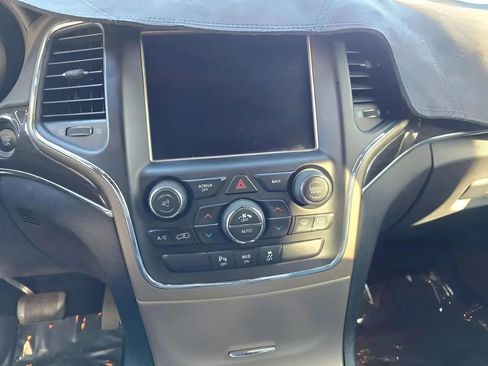 Used 2014 Jeep Grand Cherokee Overland image 13