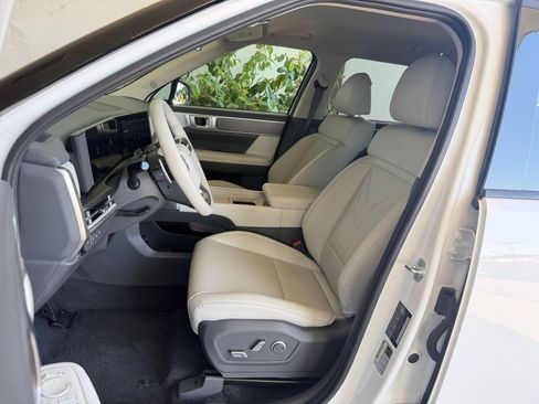 Used 2026 Hyundai Santa Fe SEL FWD image 34