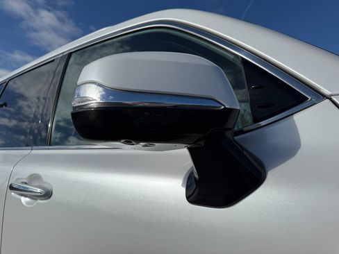 Used 2023 Lexus LX 600 4WD w/ Luxury Package image 55