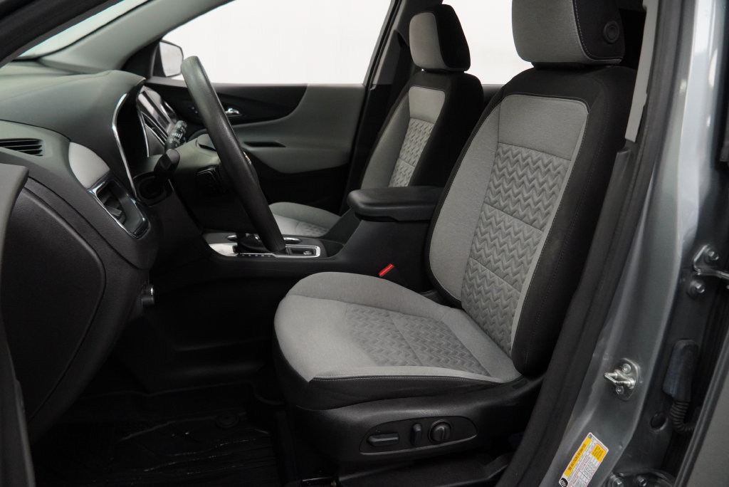 Certified 2024 Chevrolet Equinox LS w/ LS Convenience Package FWD image 4